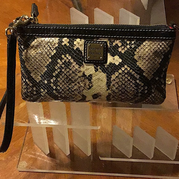 Dooney & Bourke Snakeskin Print Wristlet/Clutch - Picture 2 of 13